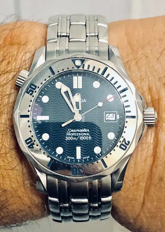 OMEGA SEAMASTER DIVER 300M 36.25MM QUARTZ WATCH - James Bond 007 in Jewellery & Watches in Ottawa - Image 2