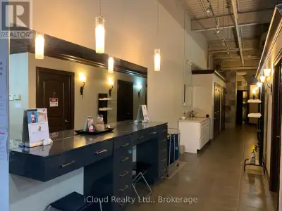 Great Location Within Walking Distance To Square One Shopping Mall, Busy Area, Plaza Loaded With Doc...