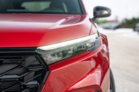 Tires - Rear Performance,Power Steering,Sun/Moonroof,Aluminum Wheels,4-Wheel Disc Brakes,Generic Sun... (image 3)
