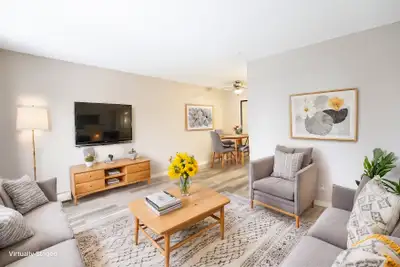SAIT Area Apartment For Rent | Delburn House