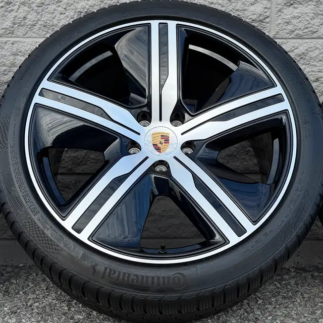 (98%) 4x Porsche Macan EV Electric 22" OEM Winter Wheels Package in Tires & Rims in City of Toronto - Image 5