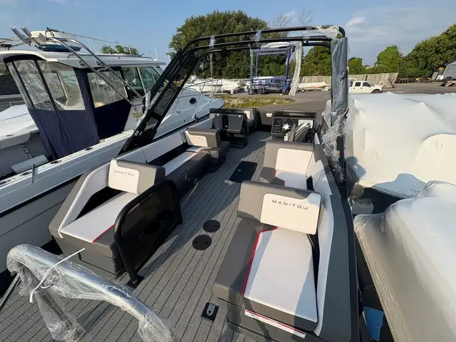 2025 Manitou Cruise 24 Switchback in Powerboats & Motorboats in Trenton - Image 11