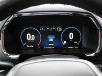 2022 Ford F-150 Lariat 4x4 is a local trade with an accident-free history and comes complete with tw... (image 6)