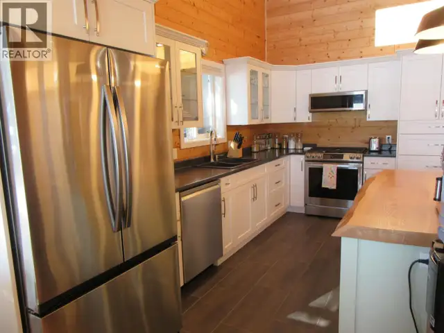 7634 BURGESS ROAD Deka Lake / Sulphurous / Hathaway Lakes, Briti in Houses for Sale in 100 Mile House - Image 25