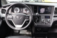 LOW KM SAFETY CERTIFICATION INCLUDED IN THE PRICE The Toyota Sienna SE 8-Passenger Family Ready & Fu... (image 9)