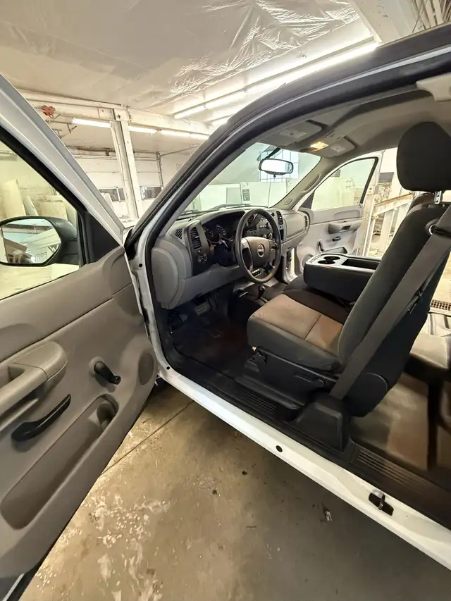 2008 GMC Sierra 1500 - 4WD - ONLY 78000kms!!! in Cars & Trucks in St. Catharines - Image 7