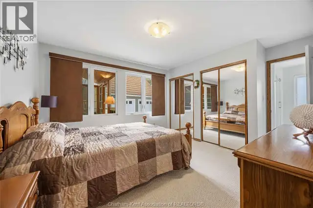 3932 St Clair PARKWAY Port Lambton, Ontario in Houses for Sale in Chatham-Kent - Image 12