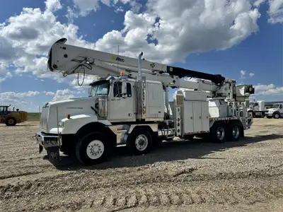 6WD!! CAT C15 / Allison! Tandem Steer 2007 Western Star 4900 with Terex AH100 Barehand Bucket Truck...