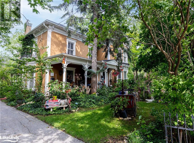 103 THOMAS Street Milton, Ontario in Houses for Sale in Oakville / Halton Region - Image 2