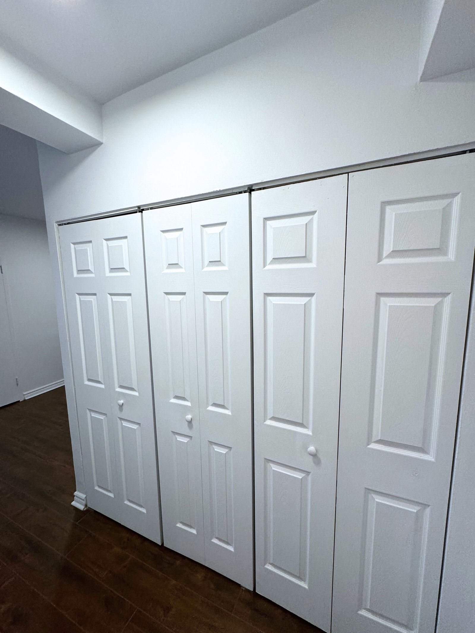 175 Sherbrooke O — photo 2