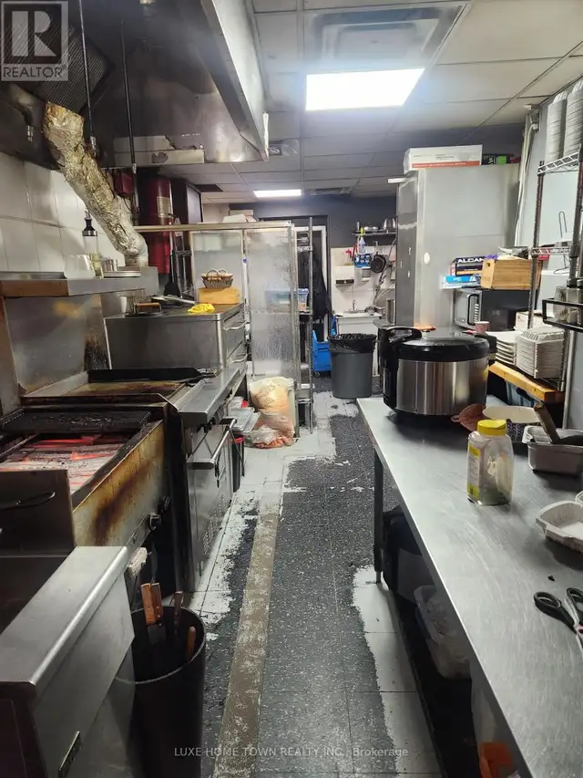7 - 279 KINGSTON ROAD E Ajax (Central East), Ontario62865718168961122