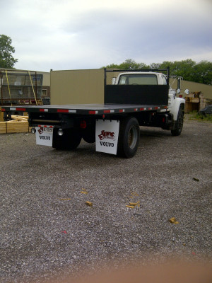 1987 Ford F 800 16 ft Elec Dumping Flatbed