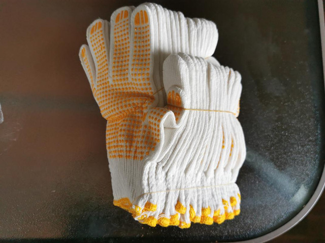 Cotton Gloves for Sale $6.00/12 pairs Warkworth in Hobbies & Crafts in Trenton - Image 2