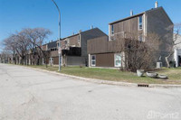 Homes for Sale in Fort Richmond, Winnipeg, Manitoba $239,900