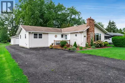 Spacious 1,626 sq ft (PER MPAC) bungalow offering an abundance of room for comfortable family living...