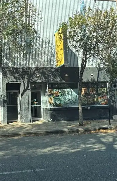 D21//Brandon/Prime downtown Brandon investment! Mixed-use property with stable main-floor restaurant...