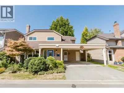 Fantastic value for a detached home in Cedar Tree Lane, Delta Manor! This charming 1,612 sq.ft. 2-le...