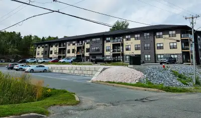 New building. Unit offers custom kitchens, quartz countertops, stainless appliances, heat pump. Elev...