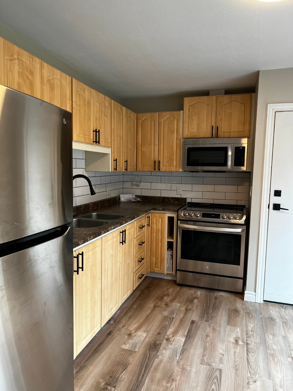 1993 Kenwood St - 2 bedroom apt for rent 5