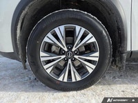 This 2023 Nissan Rogue SV AWD comes equipped with *1.5L VC-Turbo 3-cylinder engine*, *Intelligent Al... (image 9)