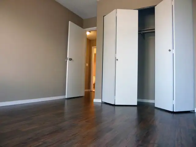 Clearbrook Apartment For Rent | Dahlstrom Manor in Long Term Rentals in Abbotsford - Image 4