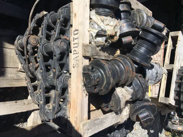 excavator track parts in Heavy Equipment Parts & Accessories in Whitehorse - Image 4