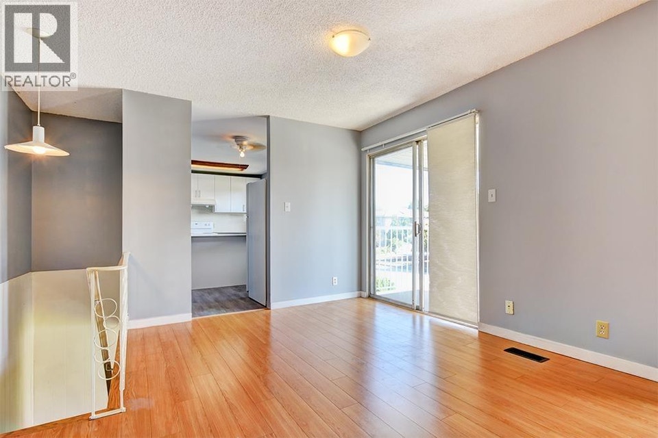 Main 6440 MARA CRESCENT Richmond, British Columbia 3