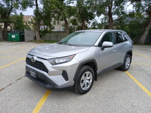 2022 Toyota RAV4 LE