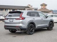 No Accidents - AWD - Sunroof - Perforated Leatherette - Power Liftgate Efficient, refined, and built... (image 8)