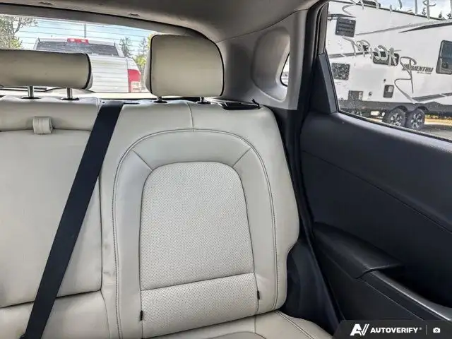 2019 Hyundai Kona Essential in Cars & Trucks in Tricities/Pitt/Maple - Image 16