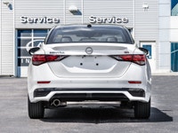 2024 Nissan Sentra SR Premium Package Aspen White Tricoat/Super Black 2.0L 4-Cylinder DOHC 16V FWD C... (image 5)