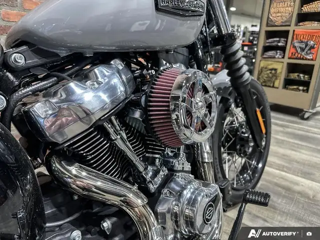 2025 Harley-Davidson FXBB - Street Bob(R) in Street, Cruisers & Choppers in Calgary - Image 9
