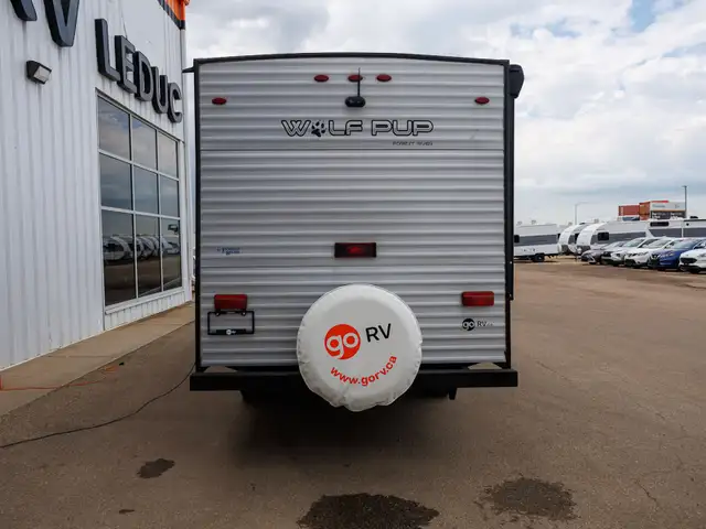 2022 Wolf Pup 16FQ in Travel Trailers & Campers in Edmonton - Image 5