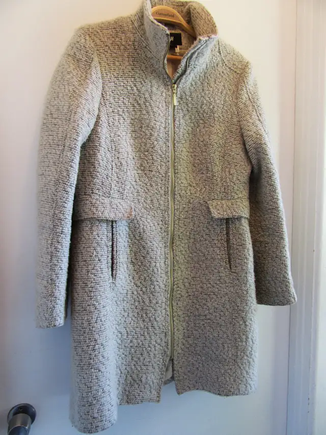 IVORY Wool Mix H&M Ladies COAT with Zippers in Women's - Tops & Outerwear in City of Montréal - Image 3