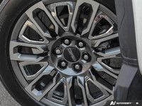 Discover the Ultimate Driving Experience with the 2024 GMC Sierra 1500 Denali Ultimate – Where Luxur... (image 5)