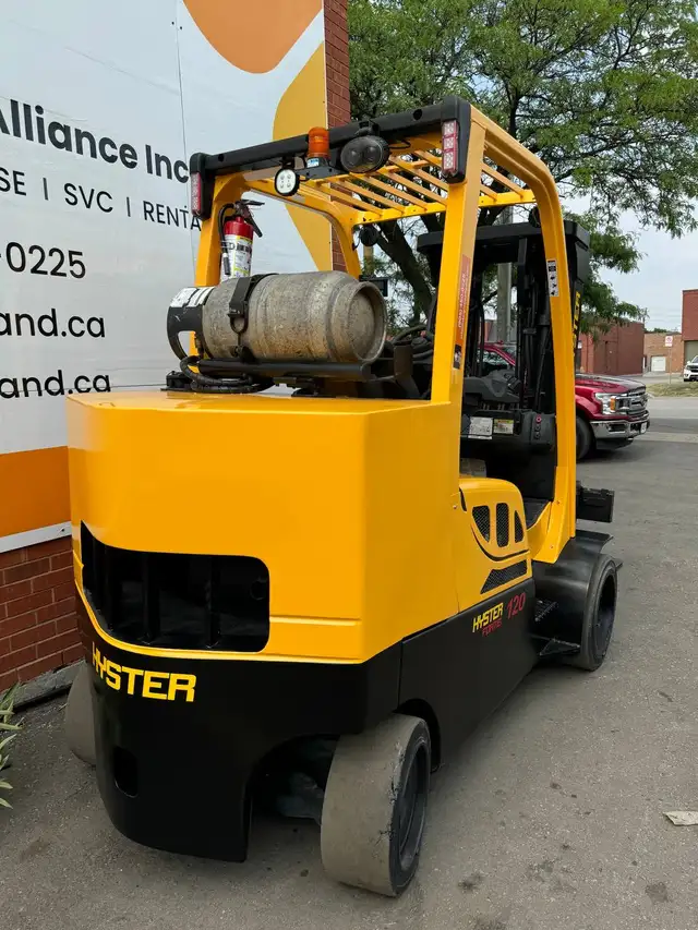 Hyster 12,000lb S120FT Propane Forklift in Heavy Equipment in Mississauga / Peel Region - Image 4