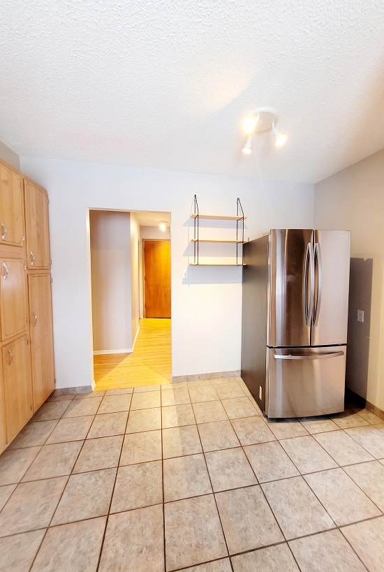 Nice 3-Bed Mainfloor Suite - Close to U of S, Saskatoon 3