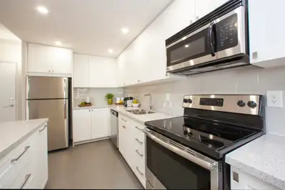 SPACIOUS 1 BEDROOM APARTMENT FOR RENT IN NEWMARKET! SELECT APARTMENTS FULLY REVITALIZED WITH MODERN...