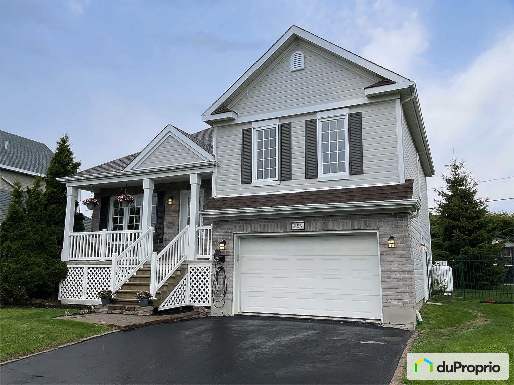$729,000 - Split Level for sale in Mascouche — photo 1