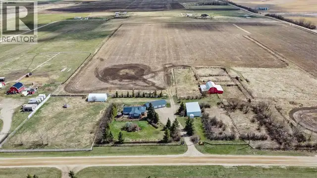 274048 Rge Rd 261 Rural Rocky View County, Alberta in Houses for Sale in Calgary - Image 5