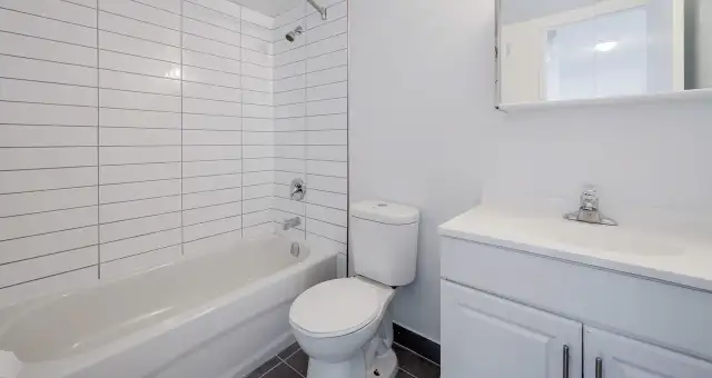 2 Bedroom Apartment for Rent - 30 Carabob Ct.63826905012609123