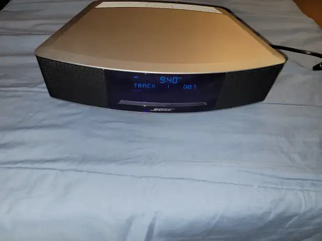 Bose Wave Music System in Stereo Systems & Home Theatre in Red Deer - Image 7