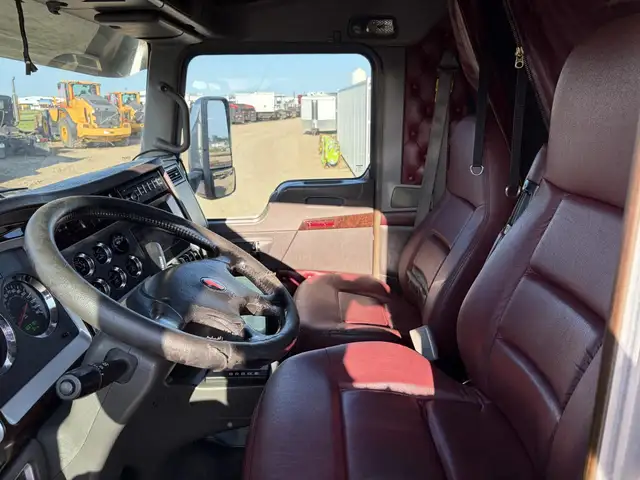 2013 KENWORTH T660 in Heavy Trucks in Saskatoon - Image 27
