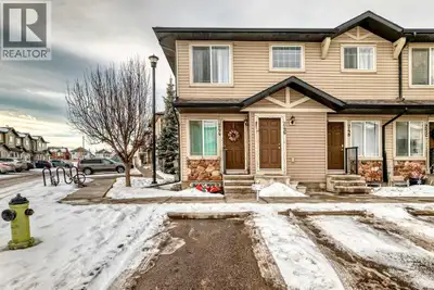 Why rent? This great end unit townhouse has almost 900 sq ft with 2 bedrooms and 1.5 baths. The bedr...