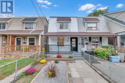 Welcome to prime Danforth village Living ! This spectacular fully gutted , and masterfully redesigne...