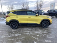*Vehicle history form conveniently located in vehicle photos. AMVIC LICENSED DEALER ... Engine: Regu... (image 6)