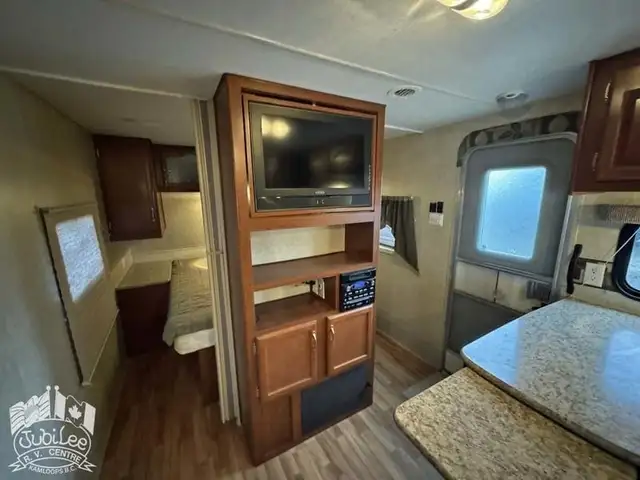 2011 ,Creeside,Outdoors RV 26BKS in Travel Trailers & Campers in Kamloops - Image 10