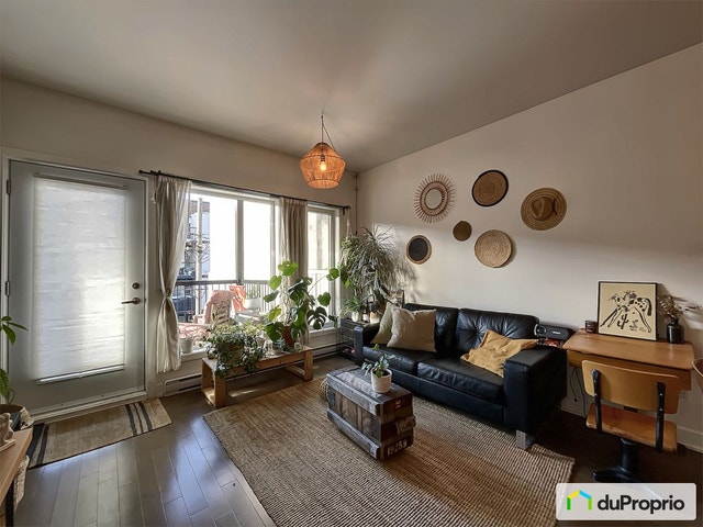 $499,900 - Condominium in Ville-Marie (downtown, old Mtl) — photo 1