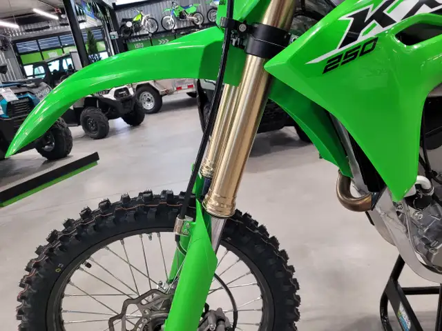 2025 Kawasaki KX250 Dirt Bike in Dirt Bikes & Motocross in Trenton - Image 10