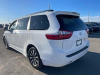 2018 Toyota Sienna LE V6 AWD 7-Passenger Minivan | Clean Carfax | Loaded with Features 3.5L V6 Engin... (image 5)